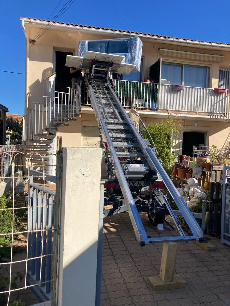 Location monte-meubles professionnel Béziers
